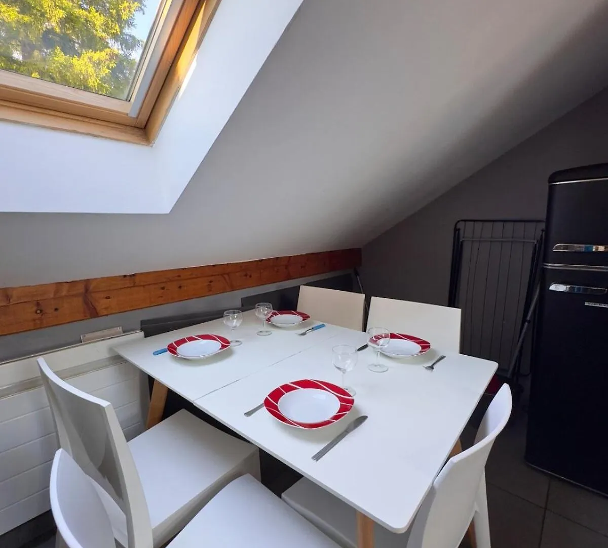 Refletdescieux Tv Chic Authentique Lumineux Calme Apartment Bellegarde-sur-Valserine 0*,  France